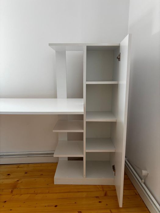 Birou elevi, studenți