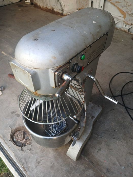 Mixer planetar profesional