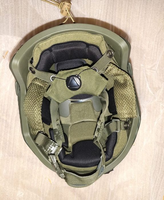 Vând casca kevlar nij3