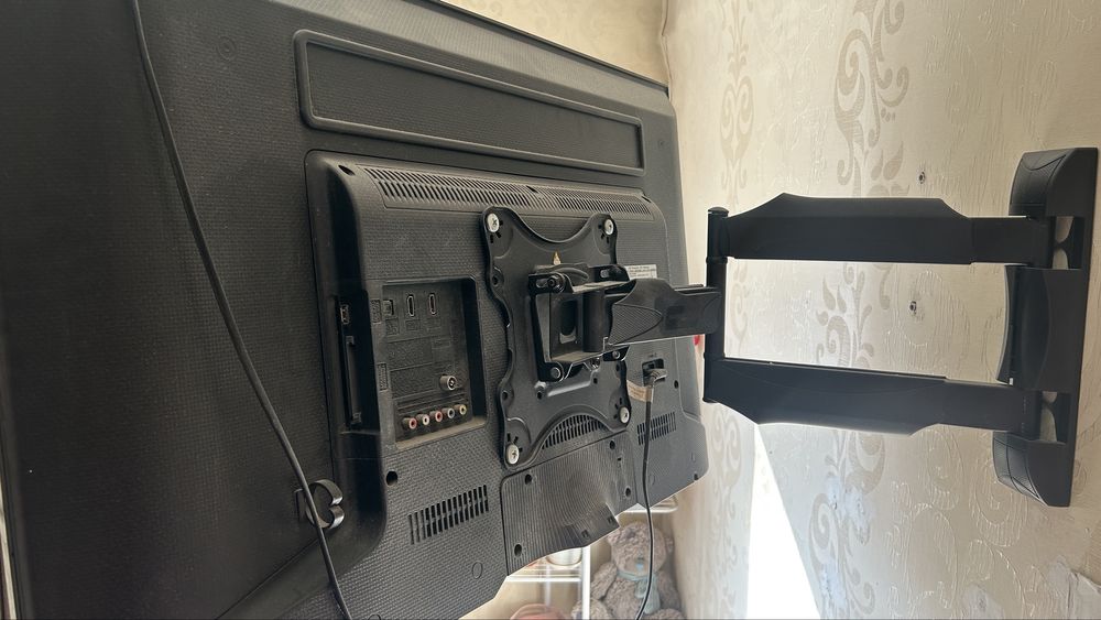 Продам телевизор Samsung 40"