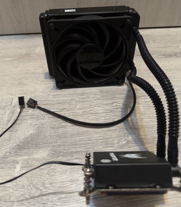 Cooler pe Apă Cooler Master 120mm Socket 1151