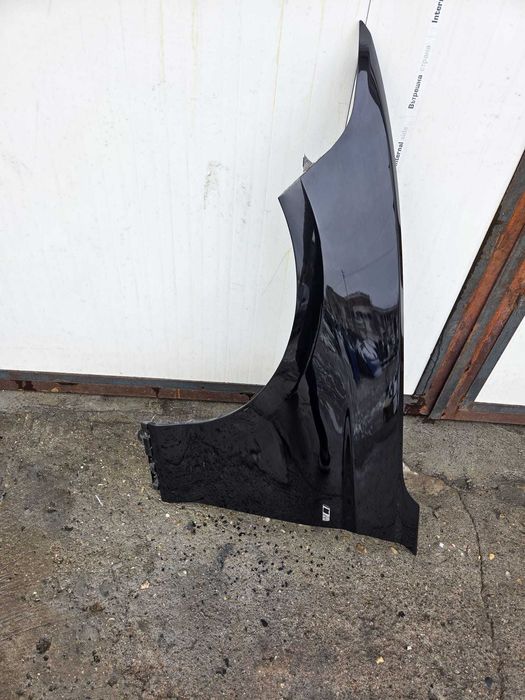 Aripa stanga fata BMW seria 1 F20 F21 pe negru