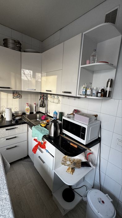 Продам кухню в б/у состоянии