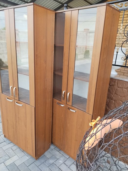 Продам два шкафа