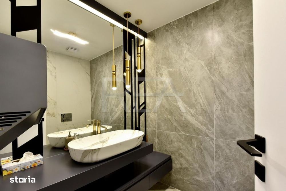 Blue Velvet in Cloud 9– Duplex Parter | Groundfloor Duplex METROU AV
