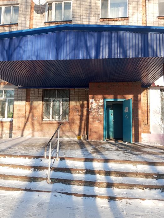 Сдам комнату с личным мебелированная ну может они ещё захотят что-нибу