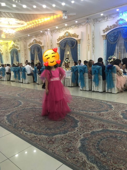 Нарядное платье для девочки