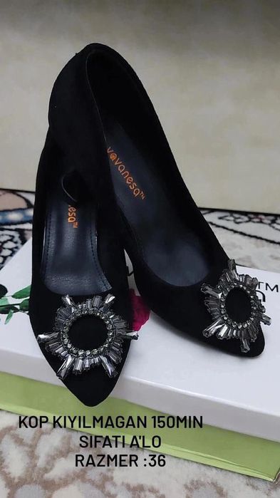 Toy, vechrniy koʻylak, va kelin salom koʻylaklar