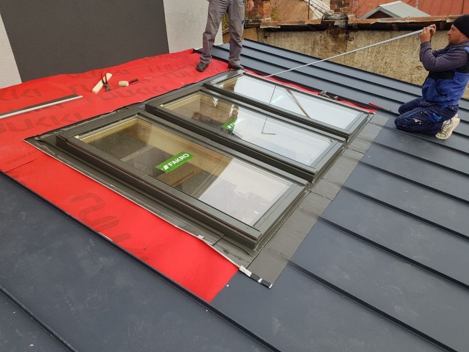 Reparatii acoperisuri casa și blocuri 
Echipa de construcții. Execmăto