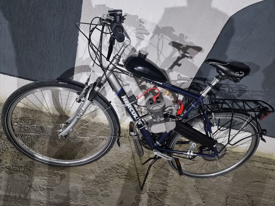 Bicicleta cu motor Noua