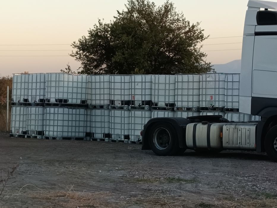 Бидони,Цистерни 1000 литра един тон