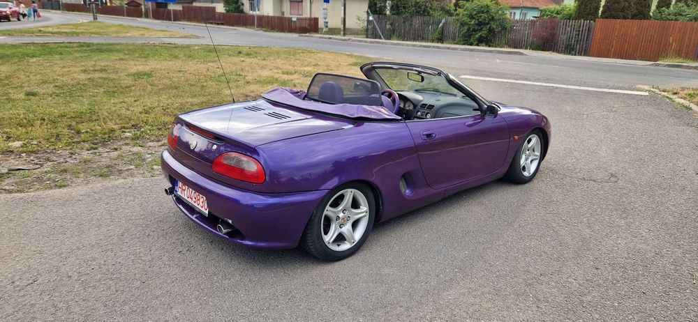 MG Rover Cabrio.