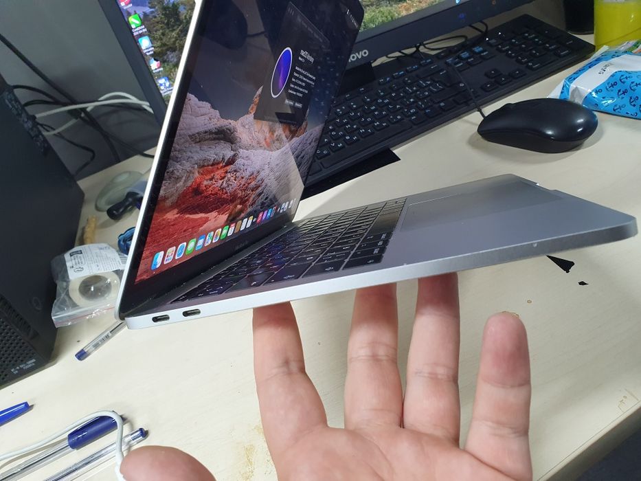 Продается MacBook Pro 2017