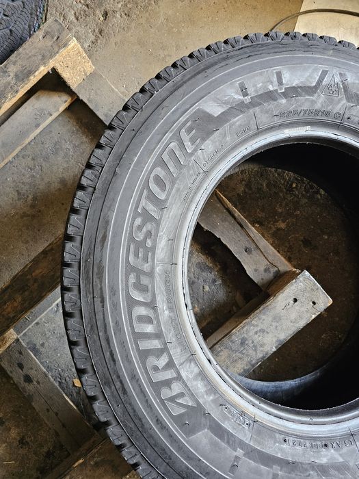1 anvelopa iarna 225 75 16C Bridgestone 2021
