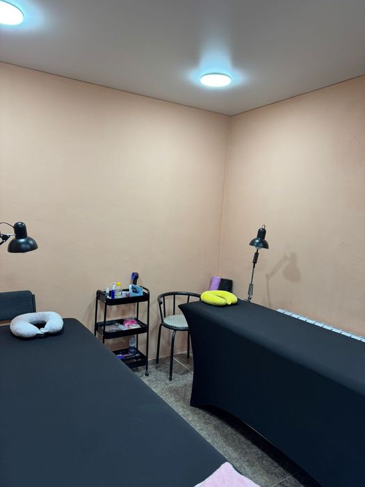 Срочно продоется!Полный набор для наращивания ресниц + лампа + кушетка