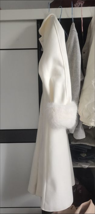 Пальто женское белое