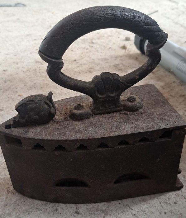 Vând colecție fiare de calcat