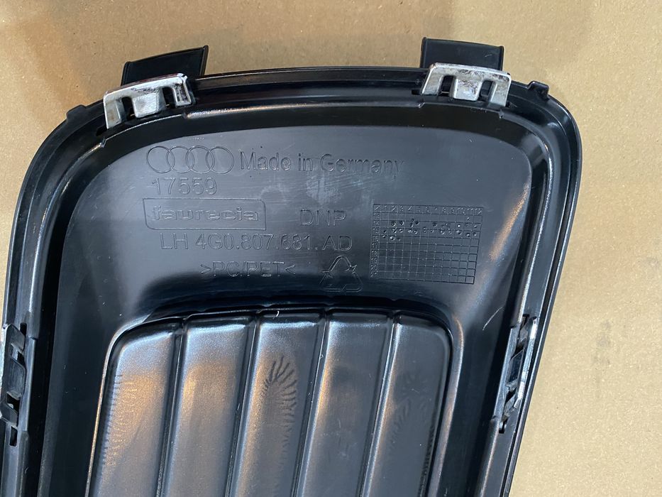 Grila proiector stanga originala audi a6 c7 4G facelift 2015-2017