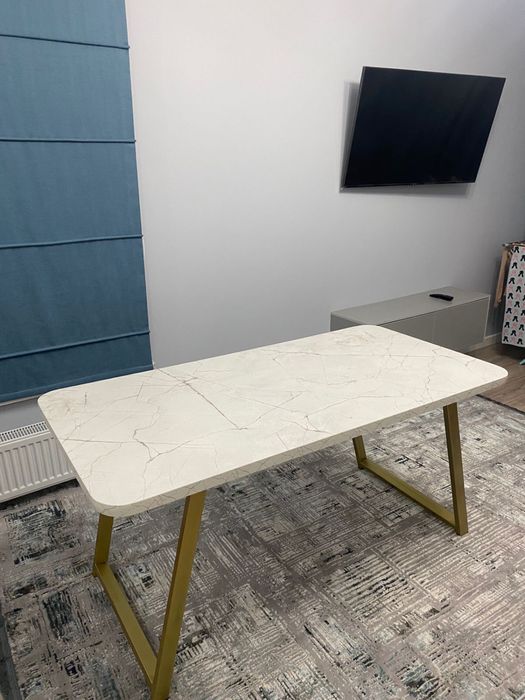 Стол калссический