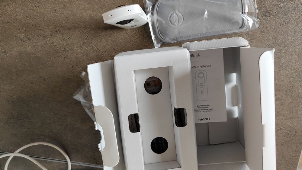 Cameră 360 Ricoh theta sc2 impecabilă
