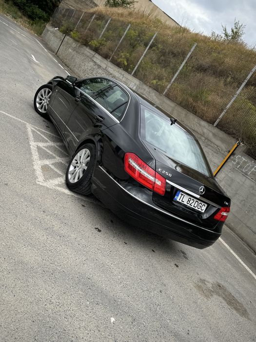MERCEDES-BENZ E-Class 2011 — imagine 2