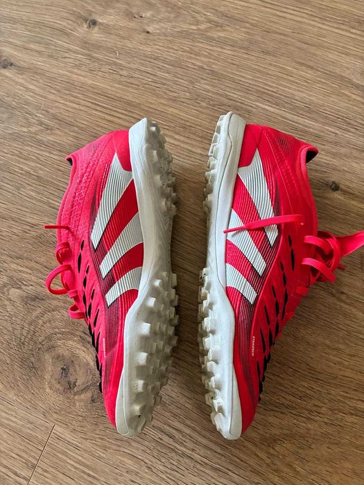Ghete Fotbal Adidas Predator Pro TF