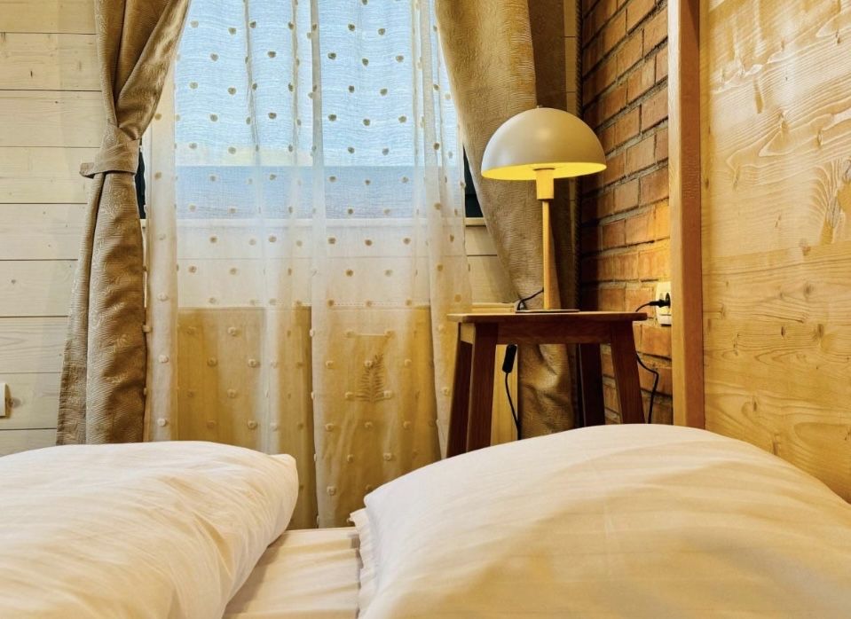 Cabana cu ciubar Casa Craiului Zarnesti