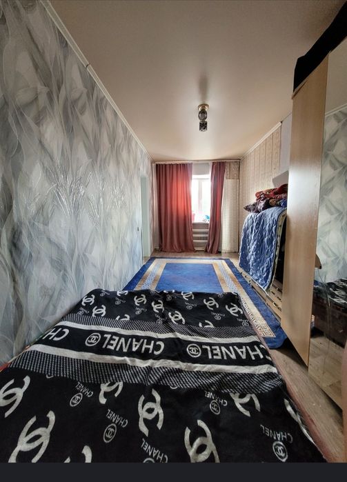 Продам квартиру  2х комнатной