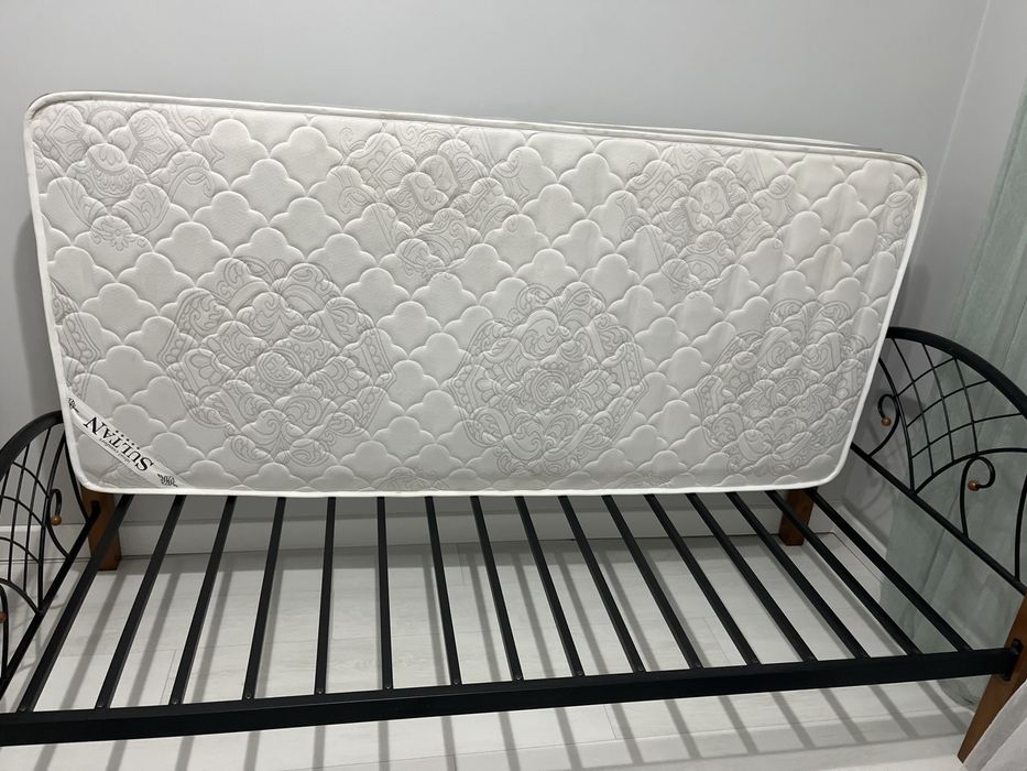 Продается кровать односпальняя