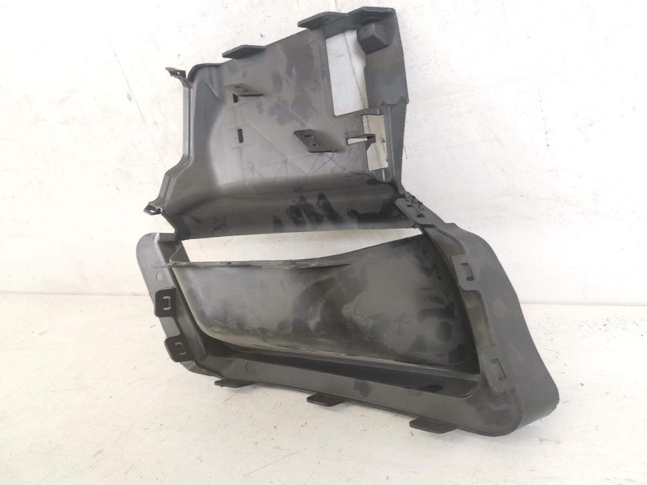 Порше 911 / Porsche 911 992 Оригинален въздушен дефлектор в добро съст