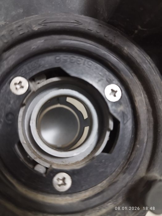 Продам фару на Марк 2 90