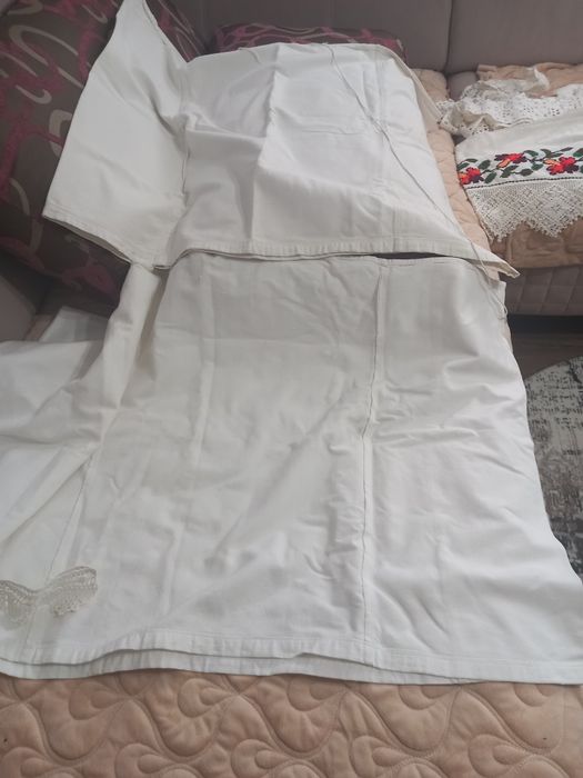 Costum popular femei