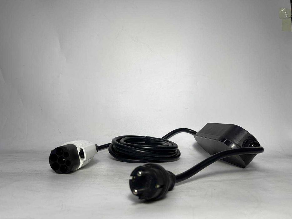 Зарядные устроиства на электромобиль и гибрид