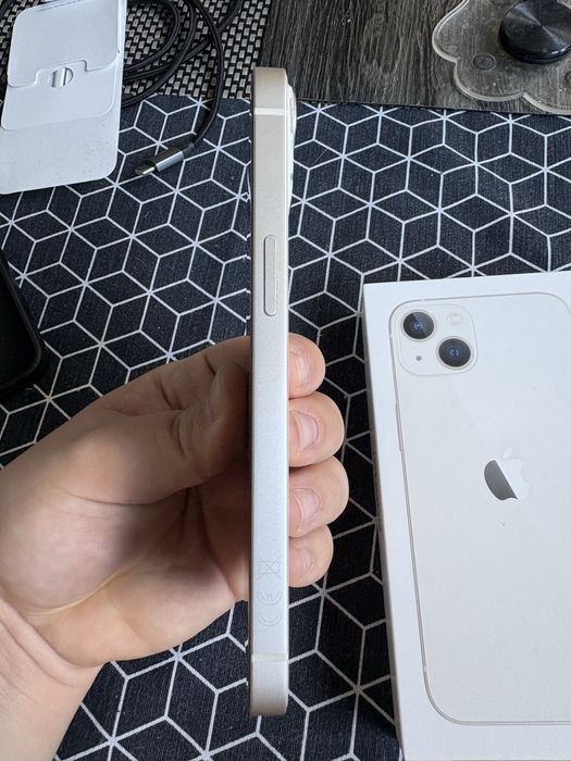 Iphone 13 128GB бял