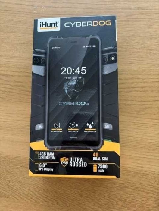 Telefon dual sim iHunt Cyber Dog 4G, are 32 GB memorie internă (ROM) și 4 GB memorie RAM