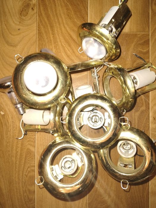 Продам светильники потолочные!