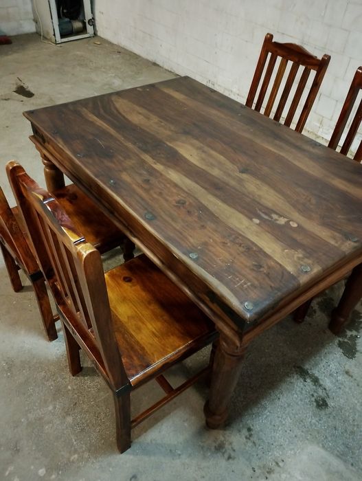 Масивни Маси и столове