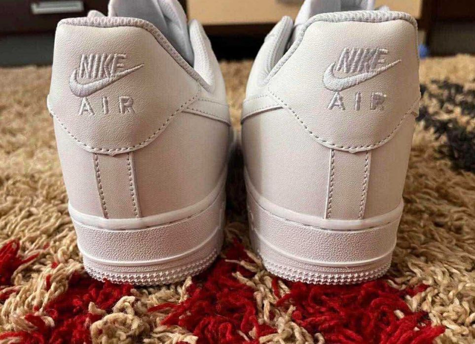 Adidasi Nike AirForce 1 Universali
