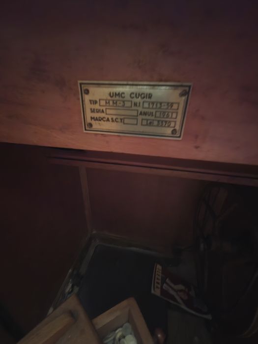 Mașina de cusut Ileana