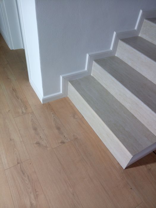 amenajări interioare gresie faianță  CALITATE RAPIDITATE SERIOZITATE