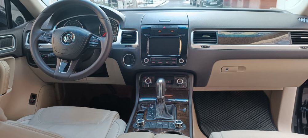 Сотилади Volkswagen touareg 2013 й