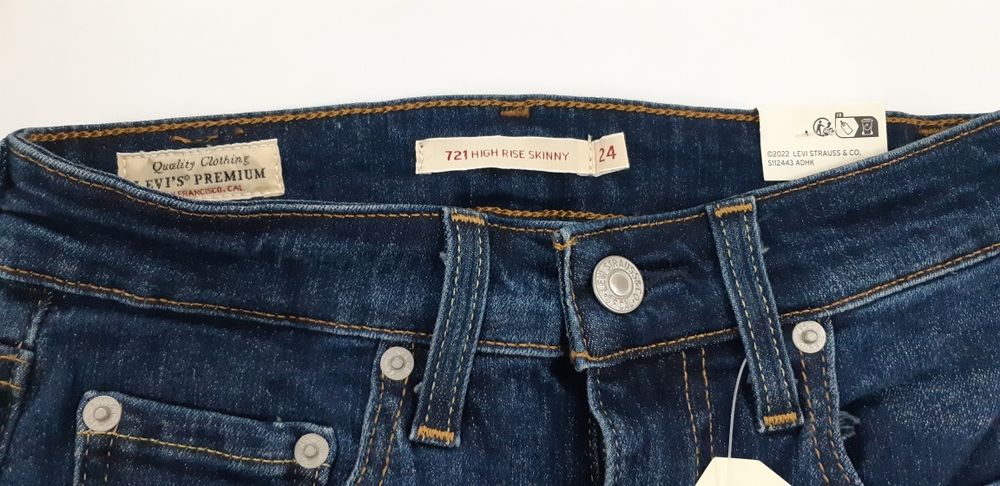Джинсы Levi's женские