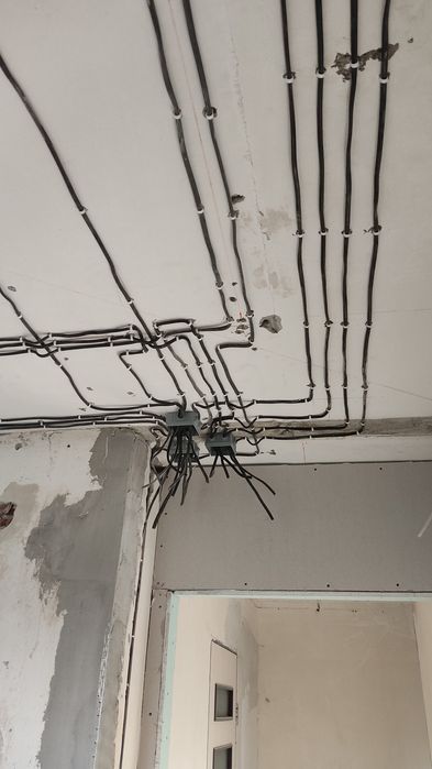 Ремонт квартир быстро качественно и не дорого,и тд.