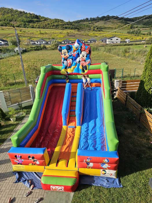 Tobogan de închiriat pentru petreceri