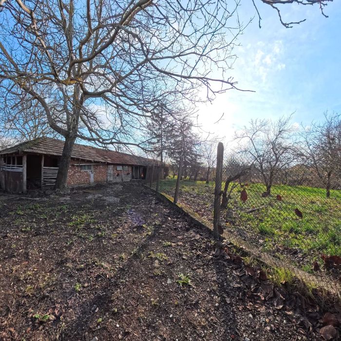 Напълно готова за живеене къща в село Черковна