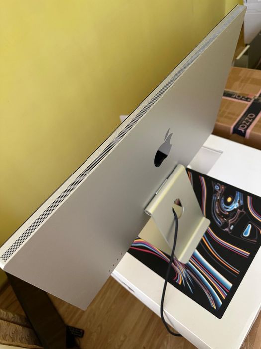 Apple Studio Display 27” 5K Retina – impecabil, model MK0U3J/A