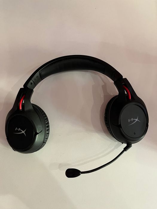 Vand Casti Hyperx Cloud Flight Wireless