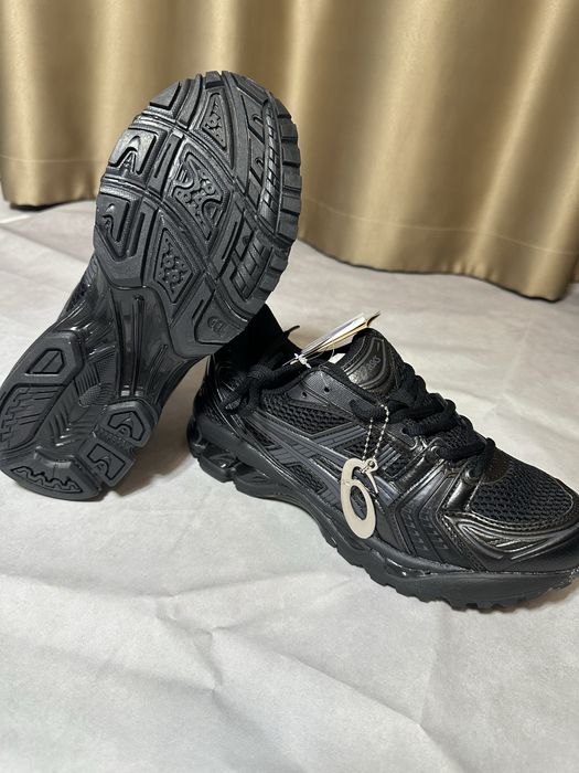 Кроссовки муж ASICS