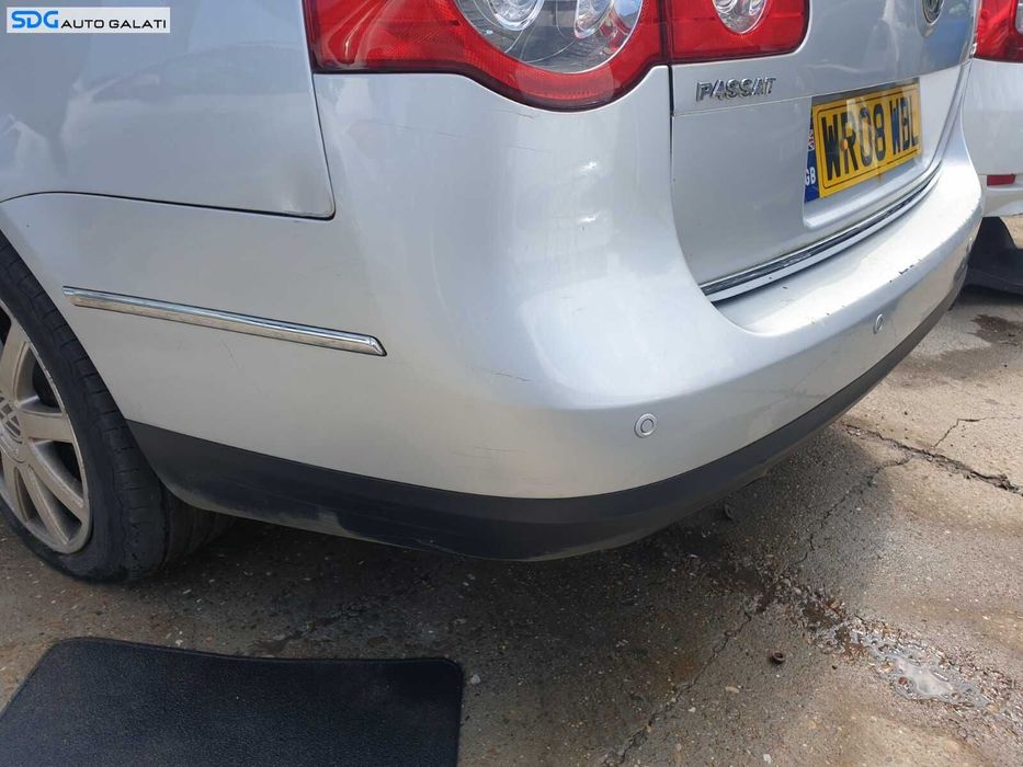 Bara Spoiler Spate cu Locas Senzori Parcare cu Zgarieturi Volkswagen Passat B6 Break Combi 2005 - 2010 Culoare LA7W