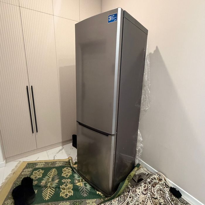 Холодильник ,срочно